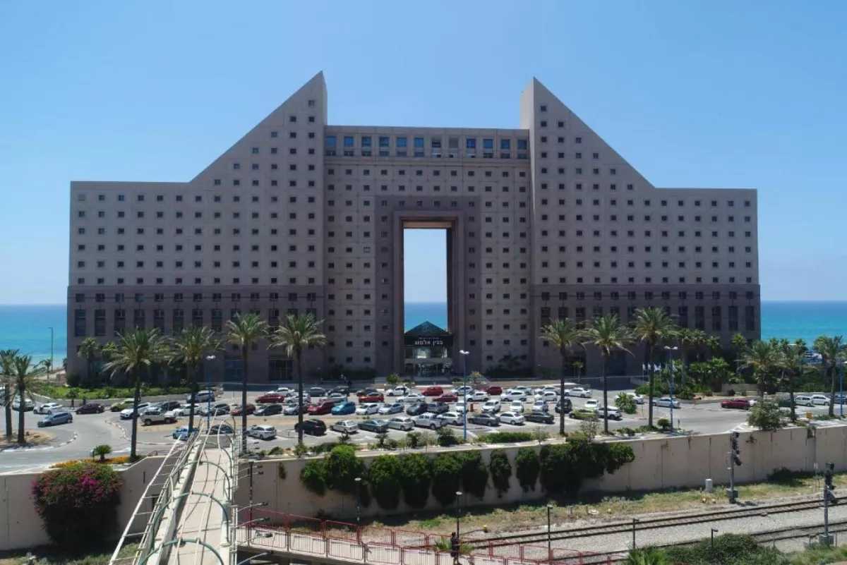 דירות נופש מגדל הים בניין אלמוג