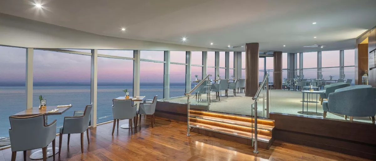 הילטון בטומי